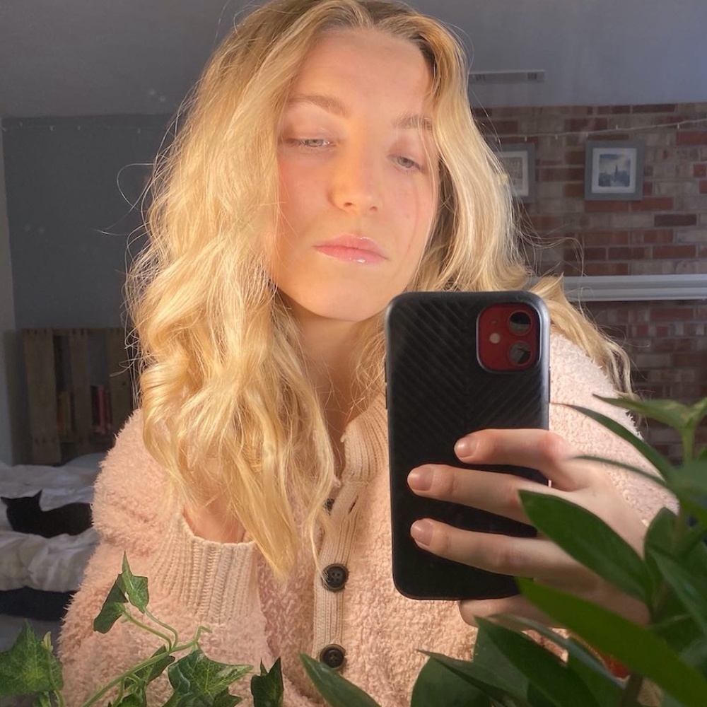 Meet your Posher, Riley + info on charity where proceeds go